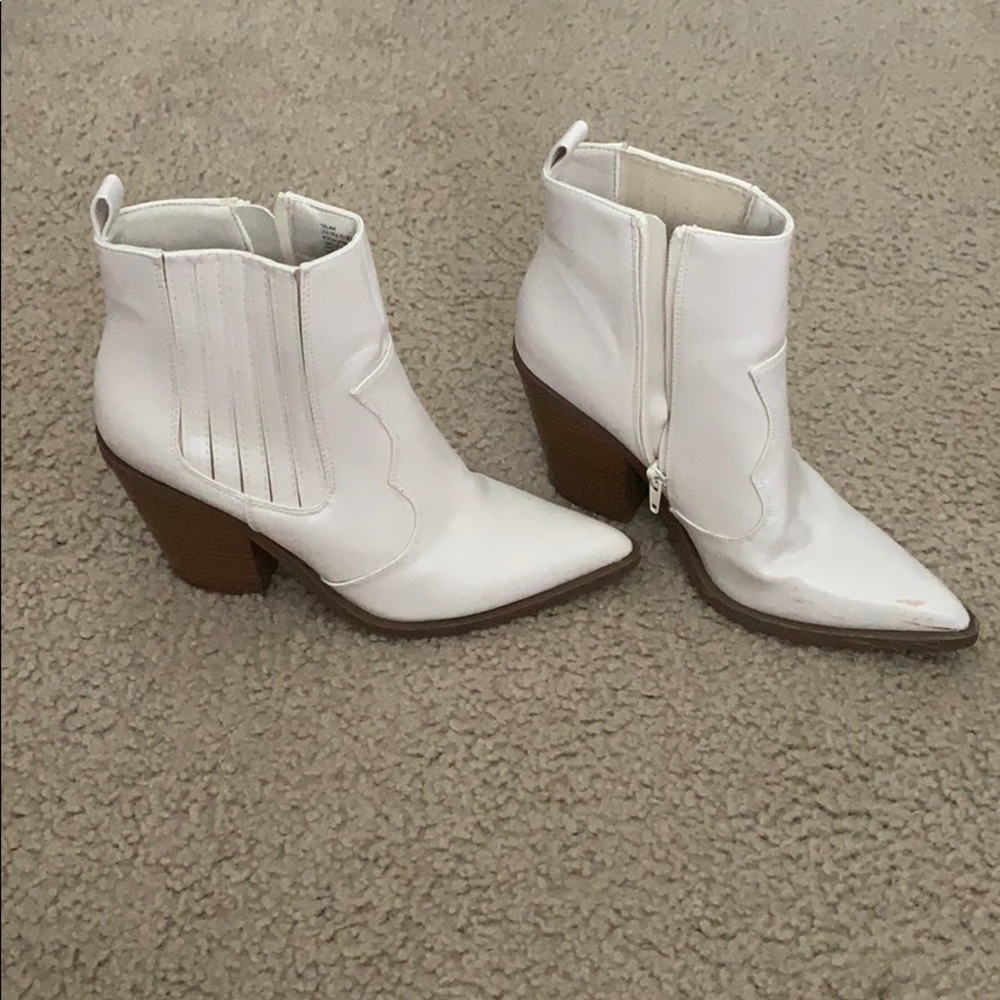 cowgirl heeled booties